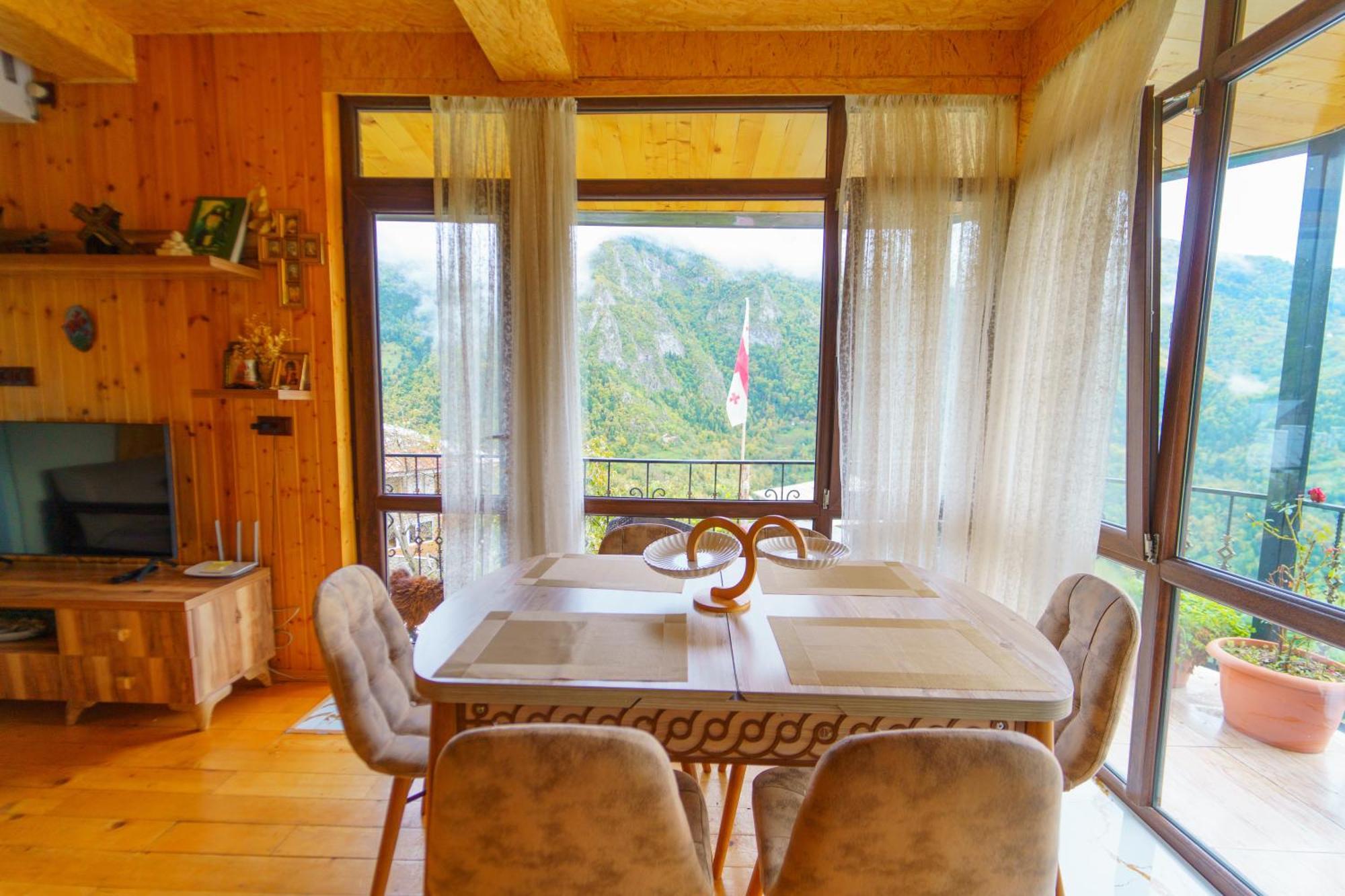 Guest House Sunrise Khulo Exteriér fotografie